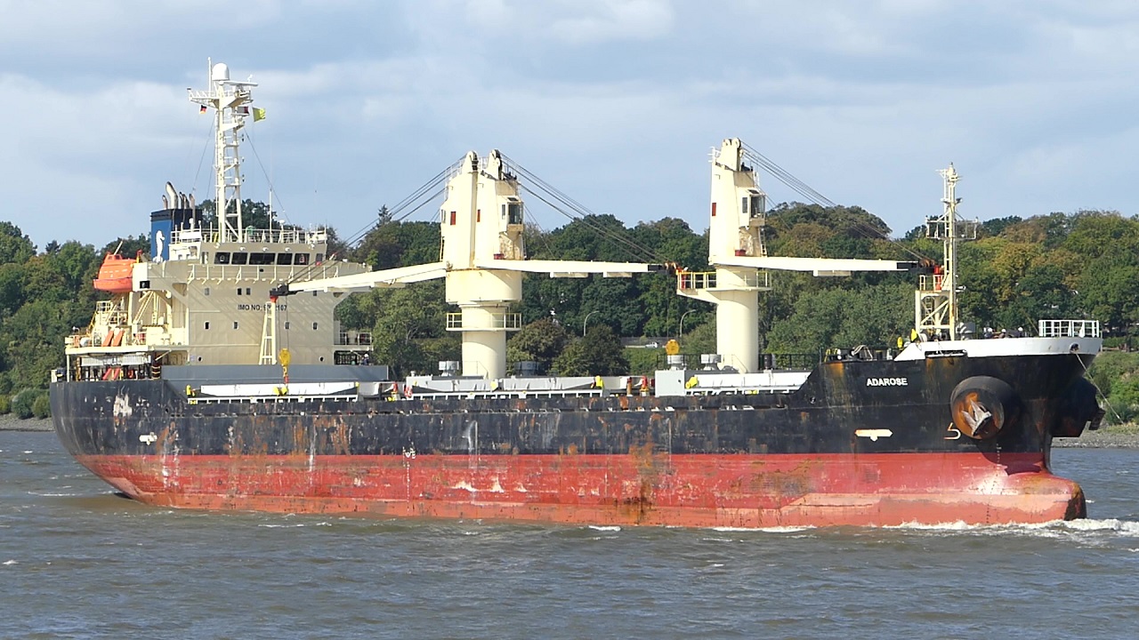 Frachtschiff Adarose