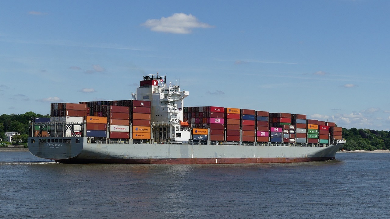 Containerschiff Budapest Bridge