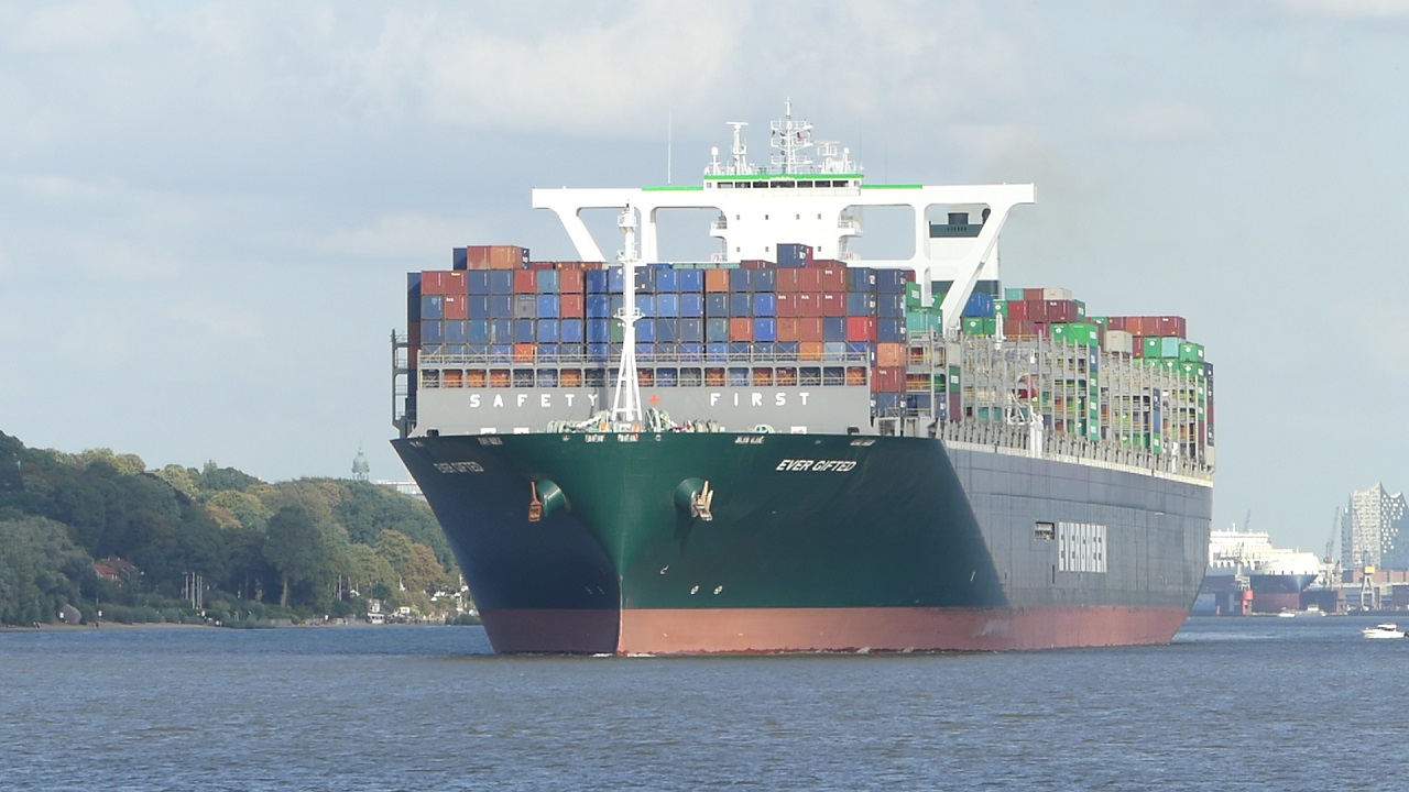 Containerschiff Ever Gifted