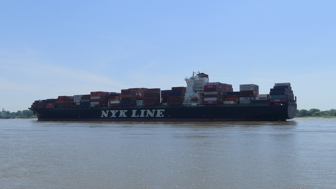 Containerschiff NYK Vesta