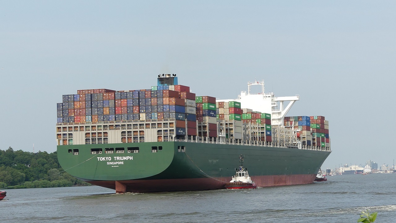 Containerschiff Tokyo Triumph